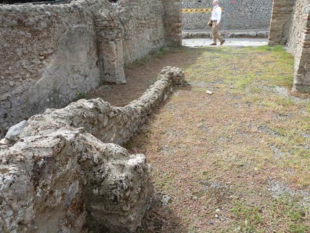 VIII.4.45 Pompeii. September 2015. Looking west across south wall of �first� room.

 
