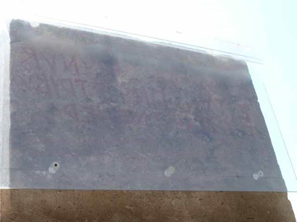 VIII.5.20 Pompeii, May 2010. �Eituns� on west pilaster between VIII.5.19 and VIII.5.20. (see VIII.5.19)