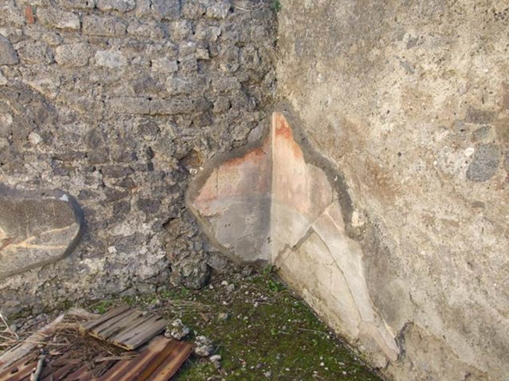 VIII.5.28 Pompeii.  March 2009.  Room 3.  Cubiculum.  South-east corner.