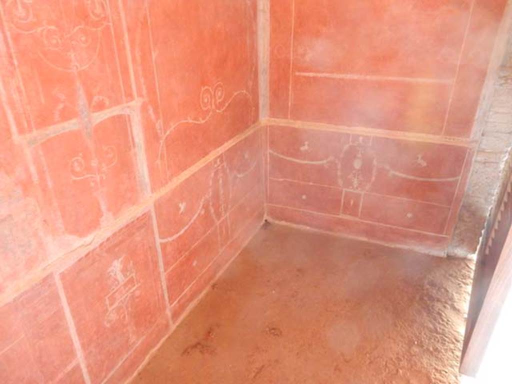 VIII.5.37 Pompeii. May 2017. Room 14, lower north-east corner after restoration.
Photo courtesy of Buzz Ferebee.