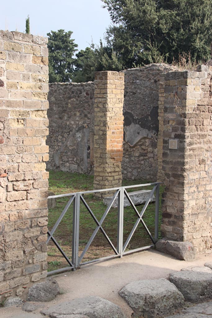 VIII.6.2 Pompeii. October 2023. 
Looking east through entrance doorway. Photo courtesy of Klaus Heese.
