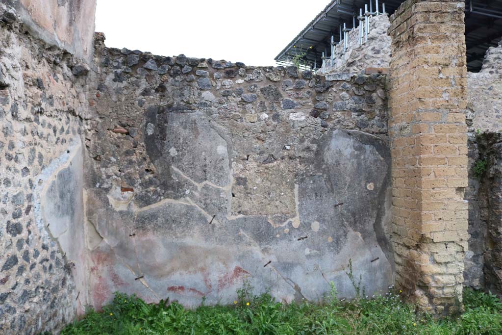 VIII.6.2, Pompeii. December 2018. Looking north in north-west corner. Photo courtesy of Aude Durand.