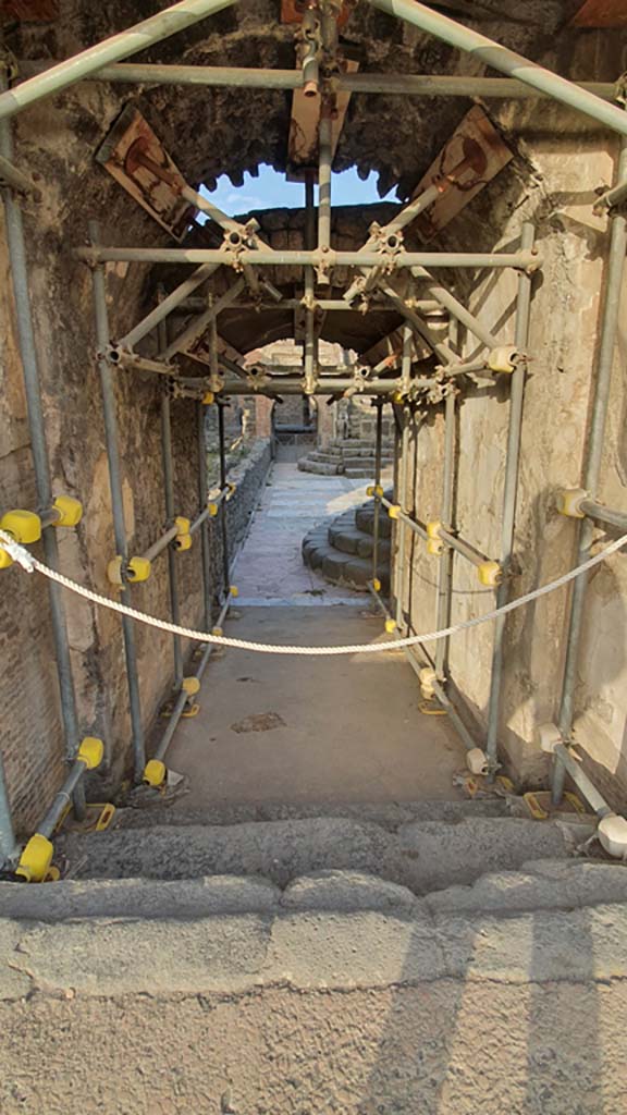 VIII.7.19 Pompeii. August 2021. Looking west from entrance on Via Stabiana.
Foto Annette Haug, ERC Grant 681269 DÉCOR.
