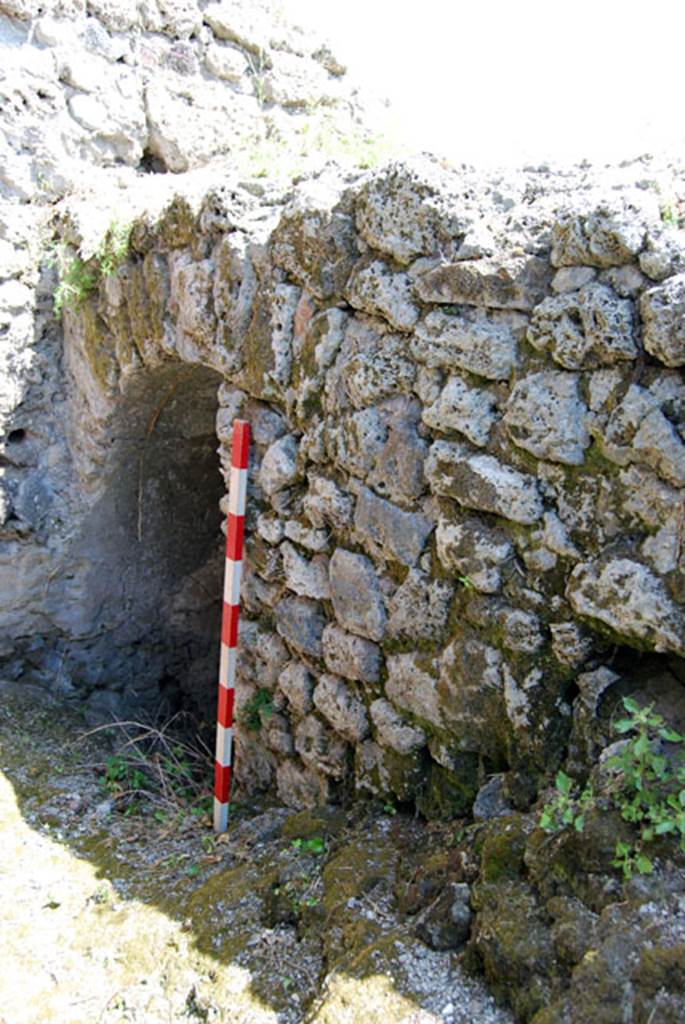 VIII.7.22/23/24 Pompeii. June 2009. East side of corridor with doorway to room D.
Photo courtesy of Sera Baker.