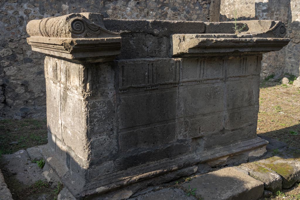 VIII.7.25 Pompeii. October 2023. Looking towards west and south side of altar. Photo courtesy of Johannes Eber.