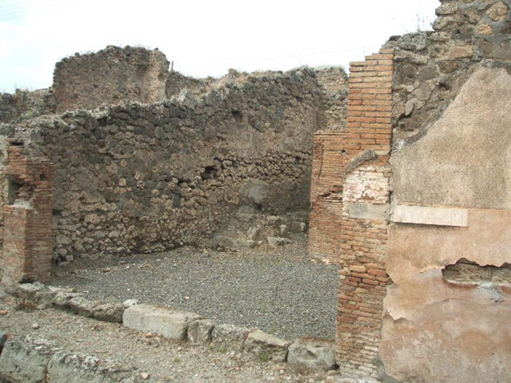 IX.3.18  Pompeii. May 2005.  Entrance.