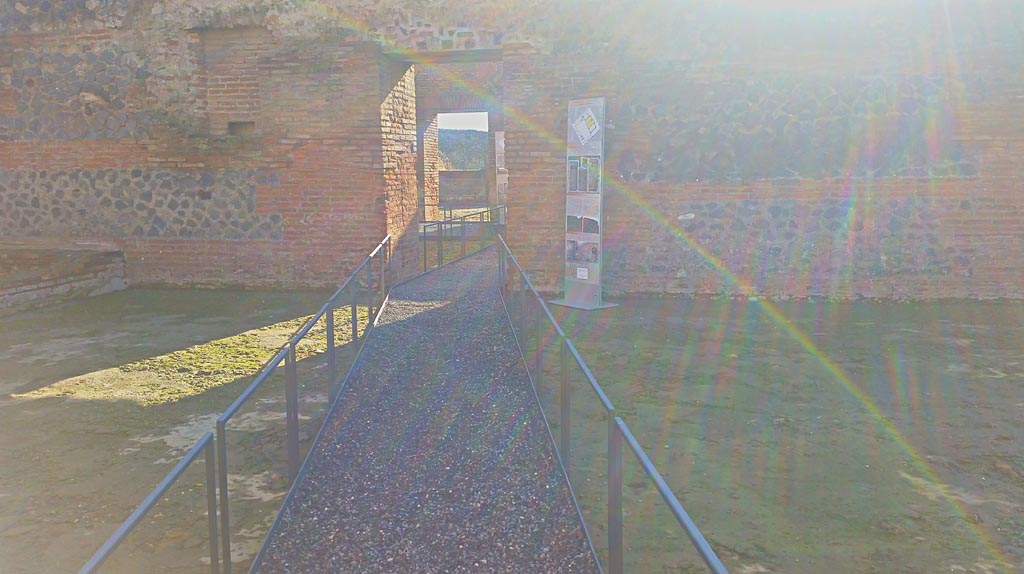 IX.4.18 Pompeii. December 2019. 
Frigidarium “p”, looking south towards doorway into Tepidarium “q”. Photo courtesy of Giuseppe Ciaramella.
