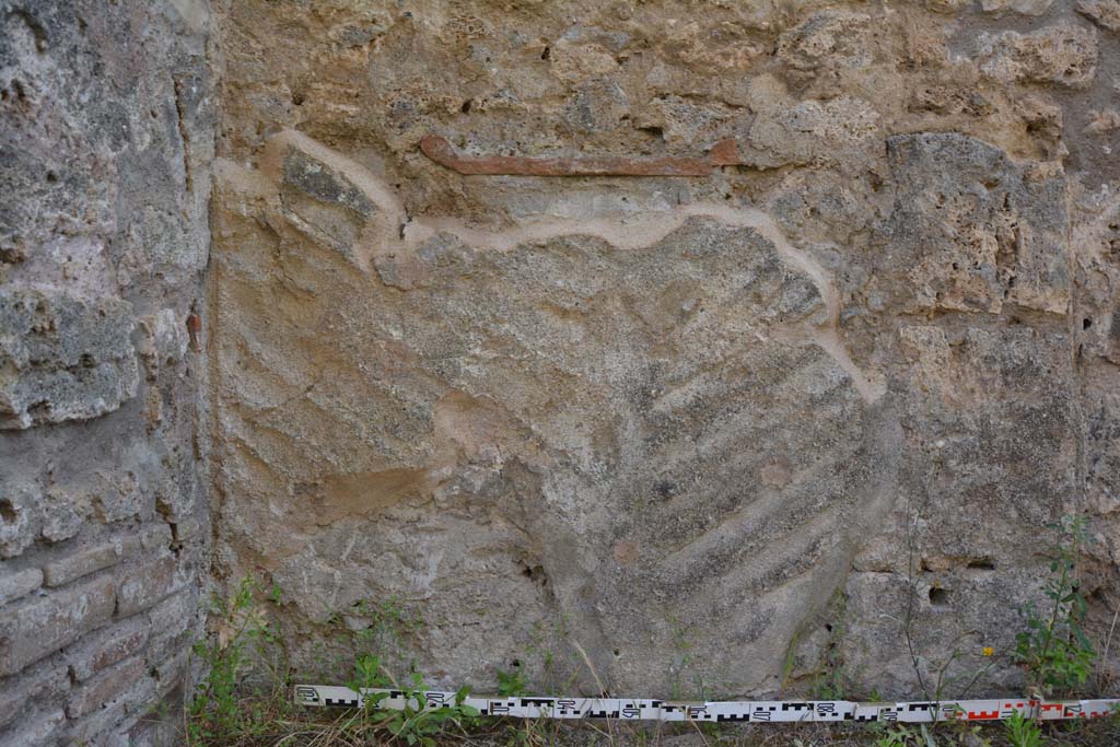 IX.5.2 Pompeii. May 2017. Room �L�, detail from south end of west wall.
Foto Christian Beck, ERC Grant 681269 D�COR.


