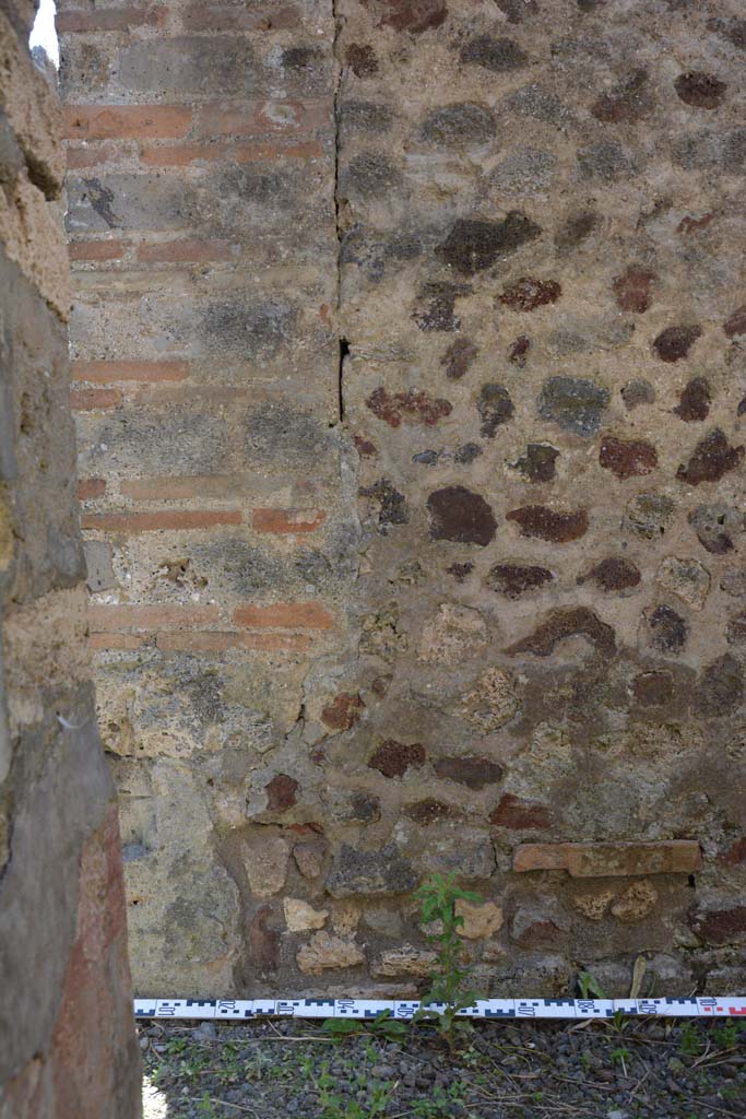 IX.5.2 Pompeii. May 2017. Room �n�, east end of south wall.  
Foto Christian Beck, ERC Grant 681269 D�COR.
