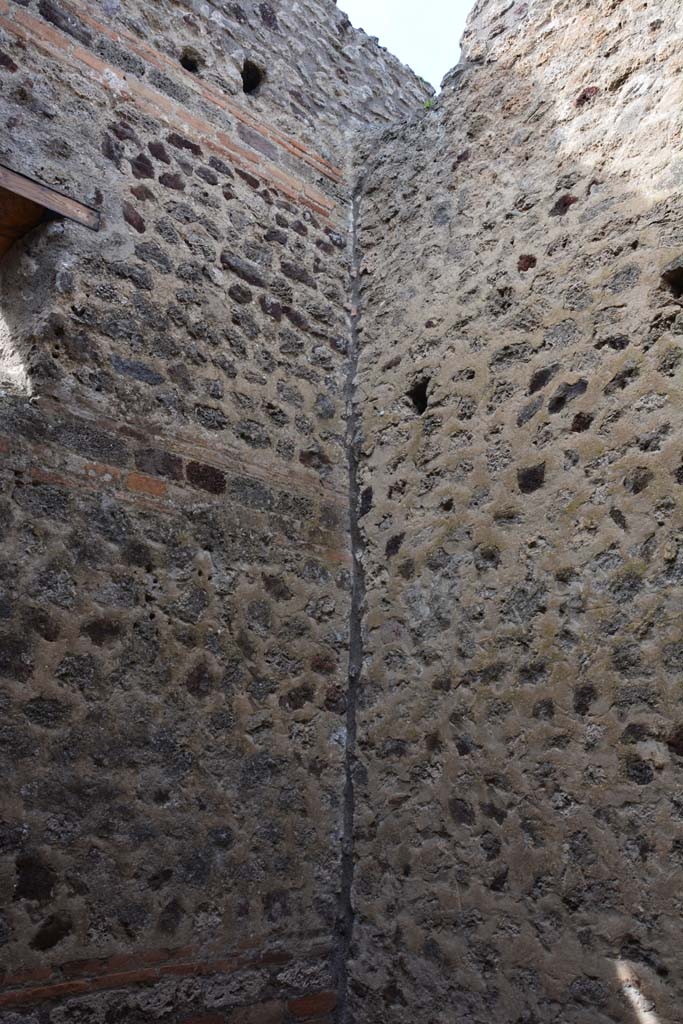 IX.5.2 Pompeii. March 2017. Room �o�, upper north-west corner.
Foto Christian Beck, ERC Grant 681269 D�COR.

