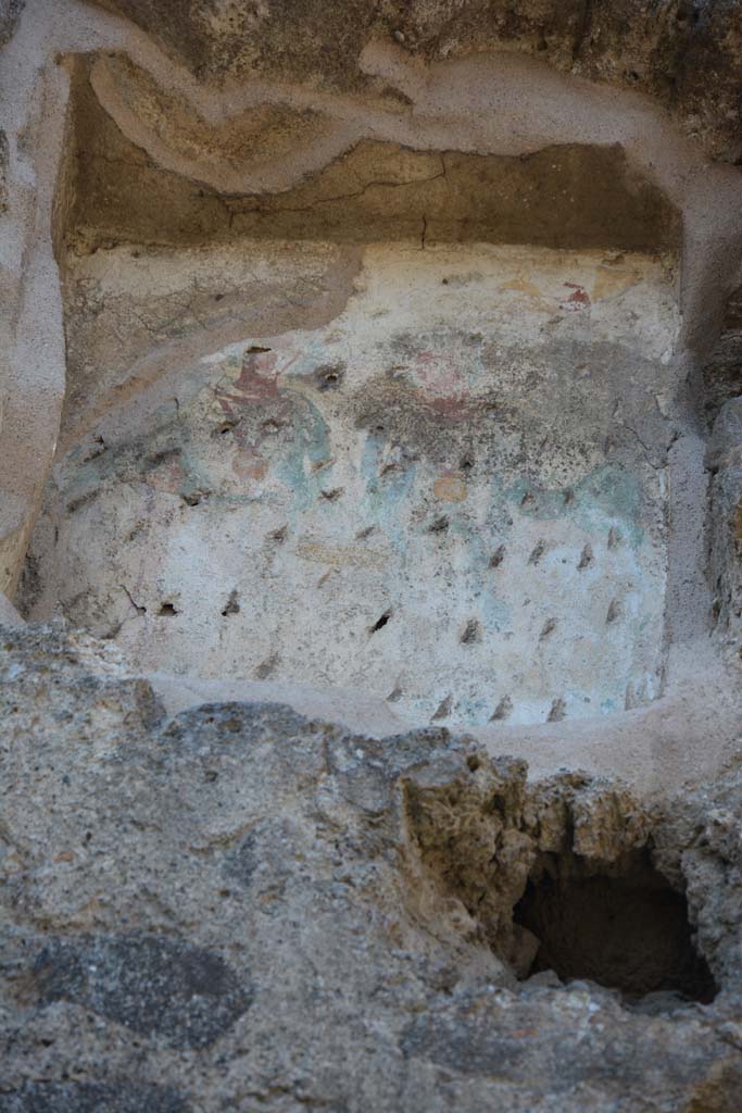 IX.5.2 Pompeii. May 2017. Room �q�, rectangular niche from upper floor room, above room �q�.
Foto Christian Beck, ERC Grant 681269 D�COR.
