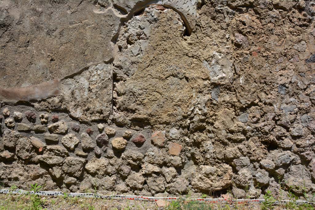 IX.5.2 Pompeii. May 2017. Room �q�, looking towards lower north wall.
Foto Christian Beck, ERC Grant 681269 D�COR.

