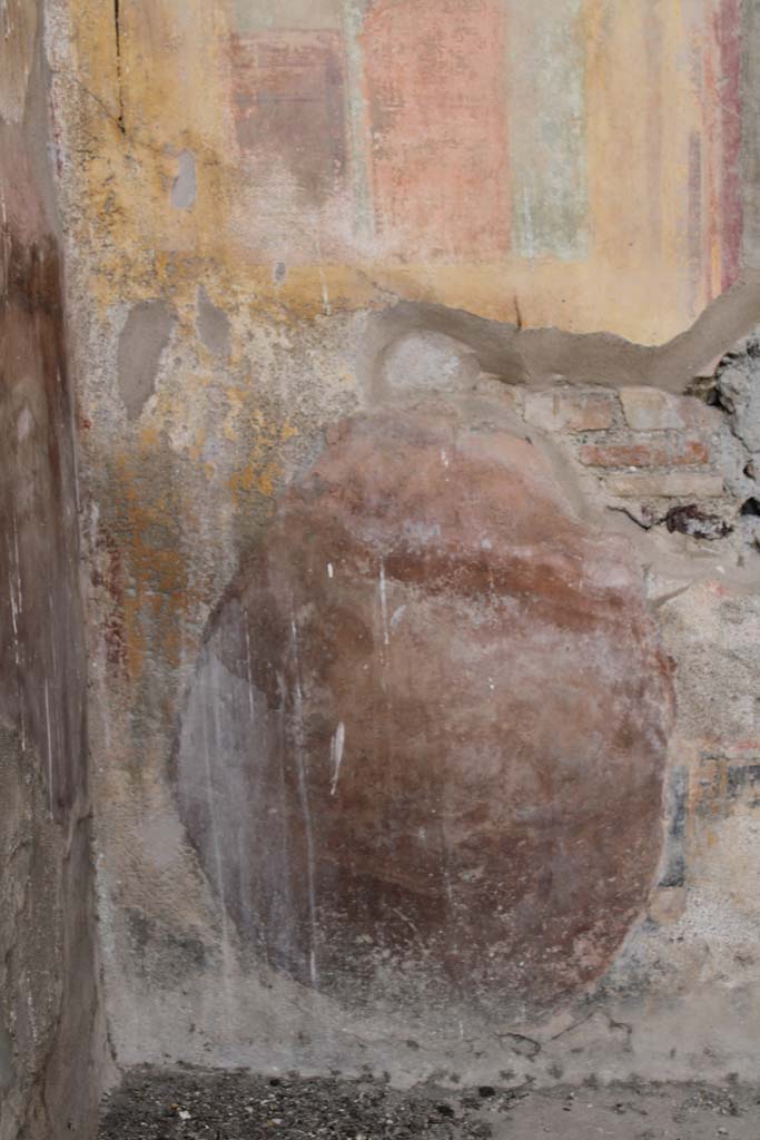 IX.5.2 Pompeii. May 2019. Room �u�, detail from lower north wall (zoccolo) at west end.
Foto Christian Beck, ERC Grant 681269 D�COR.
