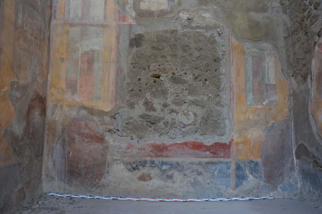 IX.5.2 Pompeii. May 2017. Room �u�, middle and lower north wall.
Foto Christian Beck, ERC Grant 681269 D�COR.
