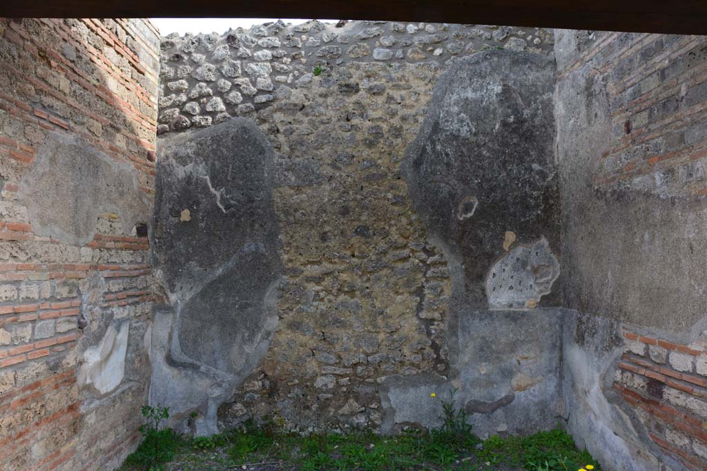 IX.5.2 Pompeii. March 2017. Room �e�, looking towards east wall.
Foto Christian Beck, ERC Grant 681269 D�COR.
