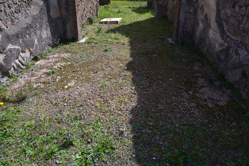 IX.5.2 Pompeii. March 2017. Room �k�, looking south across flooring.
Foto Christian Beck, ERC Grant 681269 D�COR.

