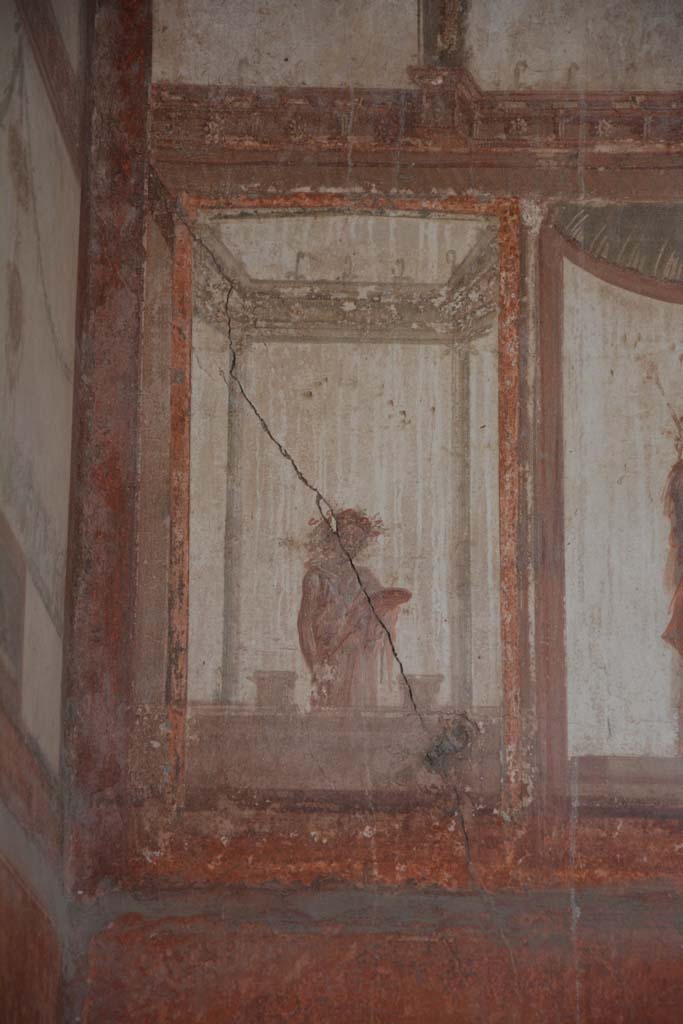 IX.5.6 Pompeii. May 2017. Room i, detail of painted figure from east end of upper south wall.         
Foto Christian Beck, ERC Grant 681269 D�COR.
