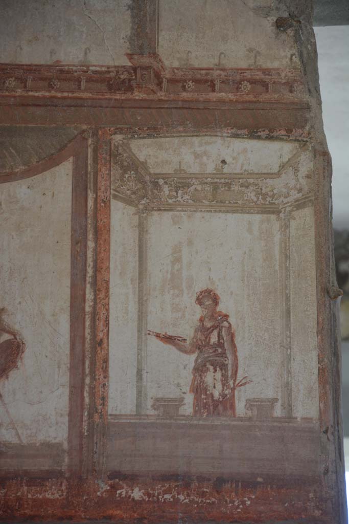 IX.5.6 Pompeii. May 2017. Room i, detail of painted figure from west end of upper south wall.         
Foto Christian Beck, ERC Grant 681269 D�COR.
