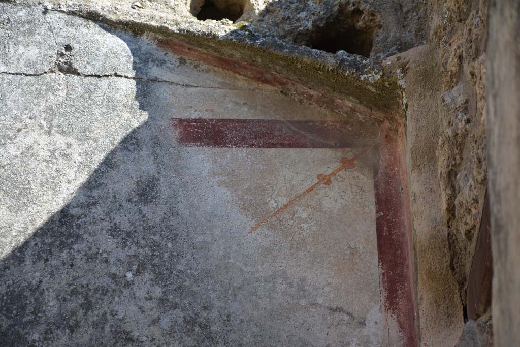 IX.5.6 Pompeii. May 2017. Room o, detail of painted decoration on upper south wall in south-west corner. 
Foto Christian Beck, ERC Grant 681269 D�COR.
