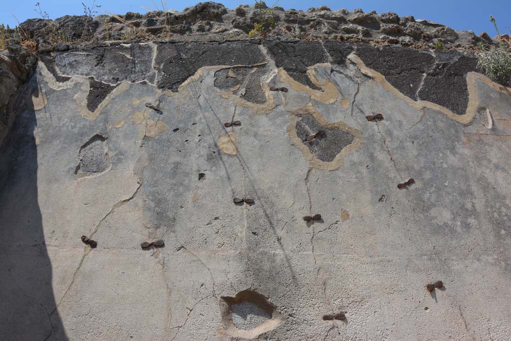 IX.5.6 Pompeii. May 2017. Room r, looking towards upper west wall.
Foto Christian Beck, ERC Grant 681269 D�COR.

