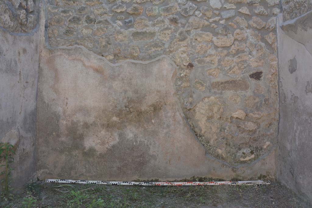 IX.5.6 Pompeii. May 2017. Room b, looking towards lower west wall.
Foto Christian Beck, ERC Grant 681269 D�COR.

