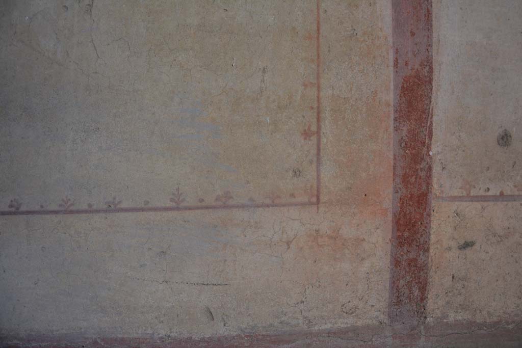 IX.5.6 Pompeii. May 2017. Room k�, detail from border edging of lower panel on east wall. 
Foto Christian Beck, ERC Grant 681269 D�COR.
