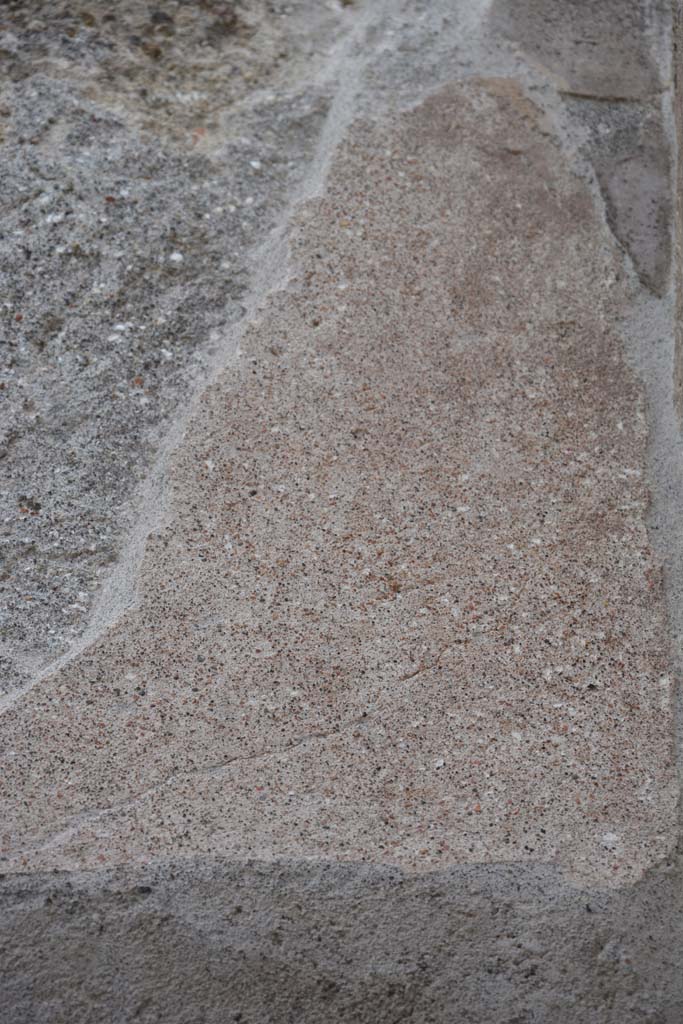 IX.5.8 Pompeii. May 2017. Detail from upper east wall in south-east corner.
Foto Christian Beck, ERC Grant 681269 D�COR.
