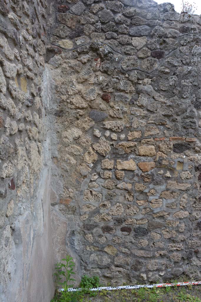 IX.5.8 Pompeii. May 2017. West wall at south end.
Foto Christian Beck, ERC Grant 681269 D�COR.
