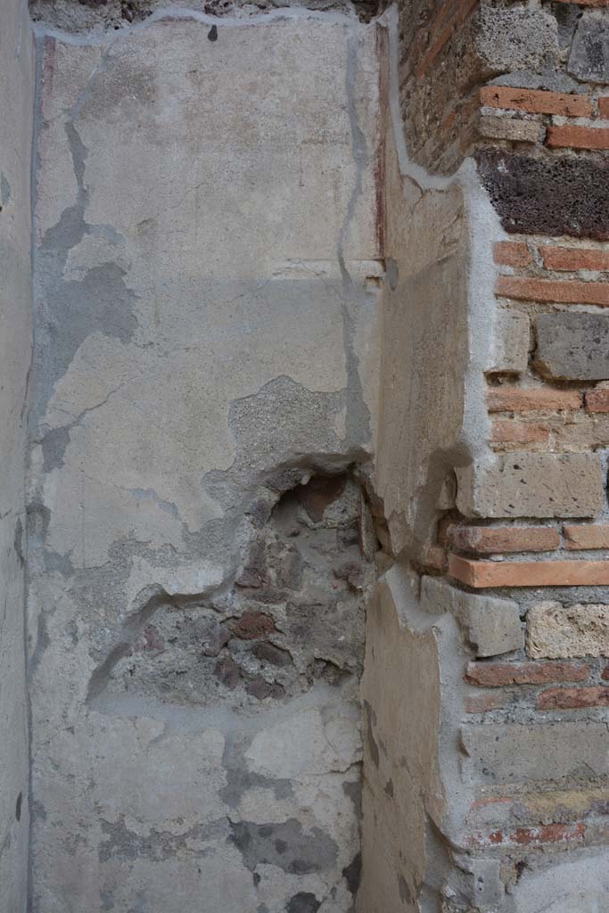 IX.5.9 Pompeii. May 2017. Room “o”, upper south-east corner of recess.
Foto Christian Beck, ERC Grant 681269 DÉCOR.