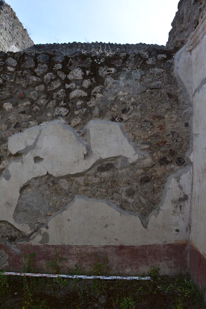 IX.5.9 Pompeii. May 2017. Room “o”, west wall at north end.
Foto Christian Beck, ERC Grant 681269 DÉCOR.
