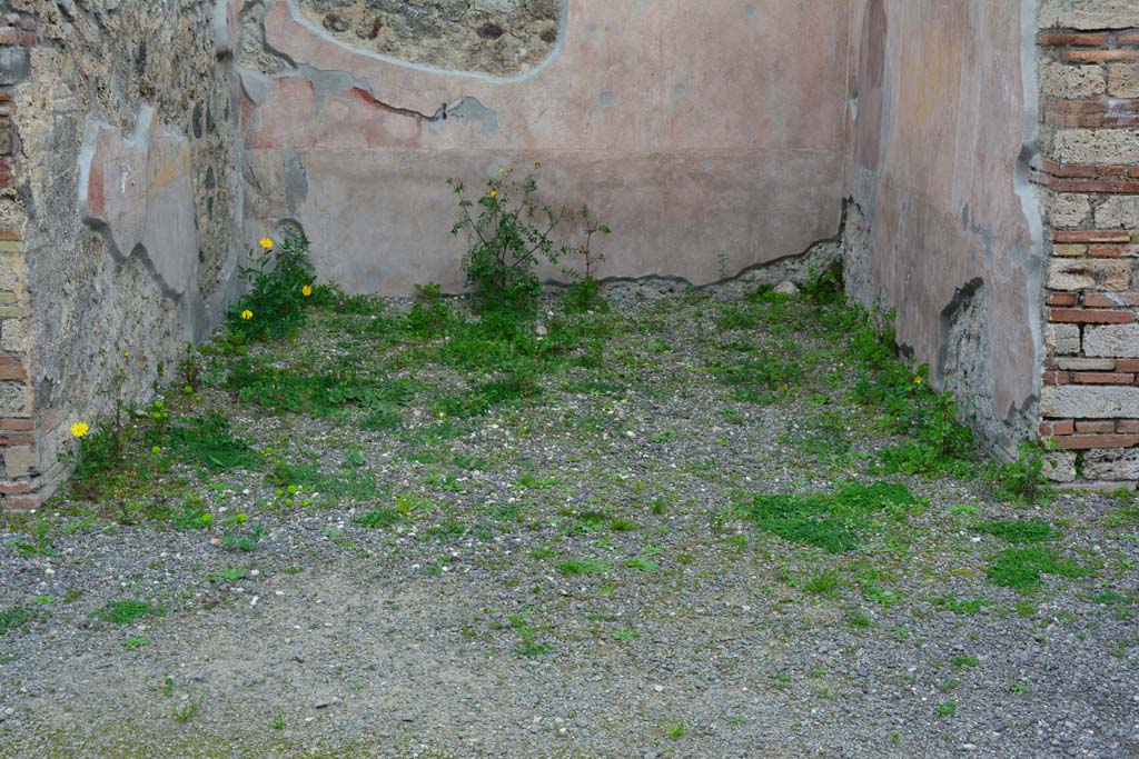 IX.5.9 Pompeii. March 2017. Room �g�, looking east across flooring.
Foto Christian Beck, ERC Grant 681269 D�COR.
