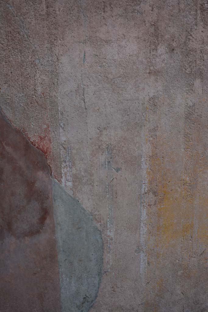 IX.5.9 Pompeii. March 2017. 
Room �g�, south wall at east end, separating panel between red side and yellow central panel..
Foto Christian Beck, ERC Grant 681269 D�COR.
