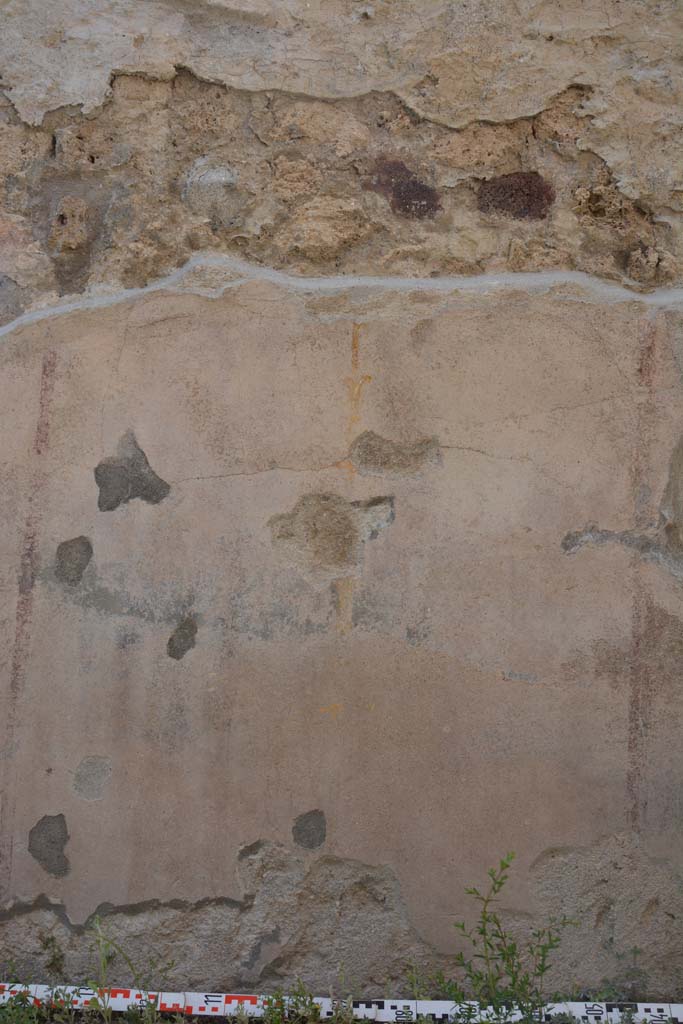 IX.5.9 Pompeii. May 2017. Room �h�, lower north wall.
Foto Christian Beck, ERC Grant 681269 D�COR.
