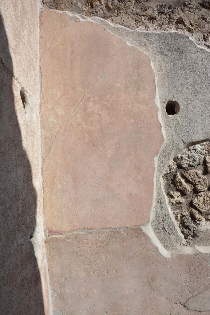 IX.5.9 Pompeii. May 2017. Room �h�, looking towards south wall in south-east corner.
Foto Christian Beck, ERC Grant 681269 D�COR.

