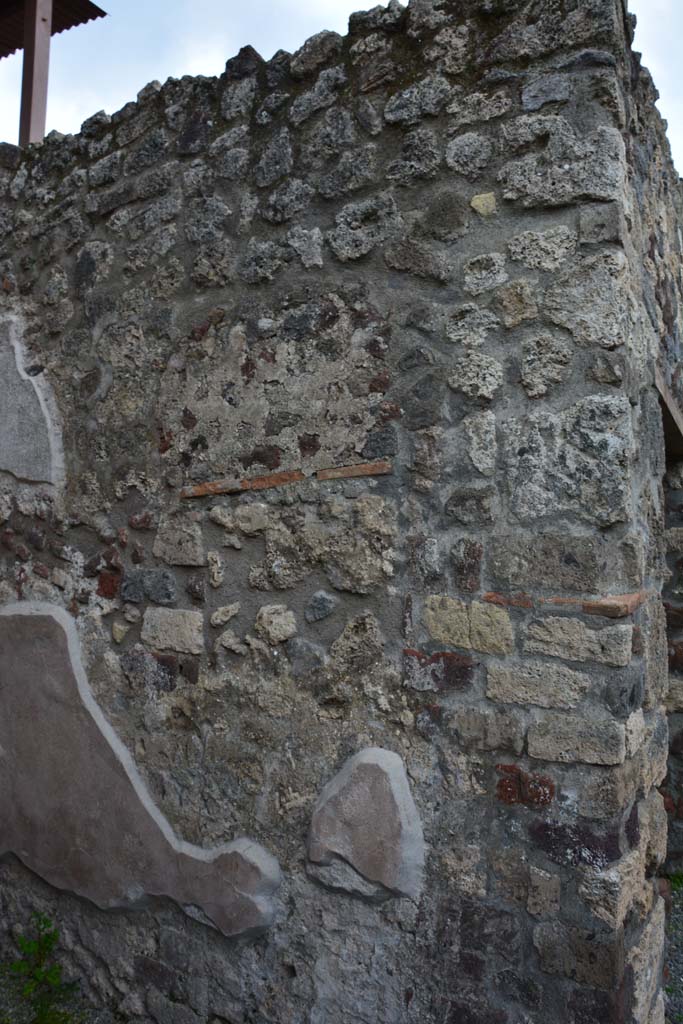 IX.5.9 Pompeii. March 2017. Room �h�, south wall at west end.
Foto Christian Beck, ERC Grant 681269 D�COR.
