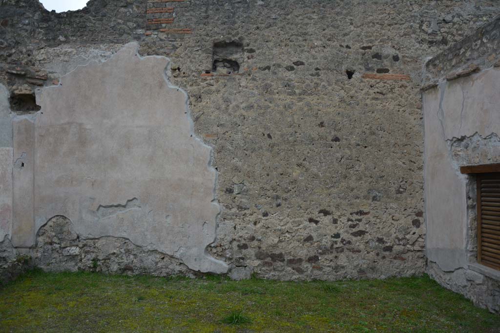 IX.5.9 Pompeii. March 2017. Room �i�, west wall on which, according to Jashemski, an animal painting would have been seen.
Foto Christian Beck, ERC Grant 681269 D�COR.
