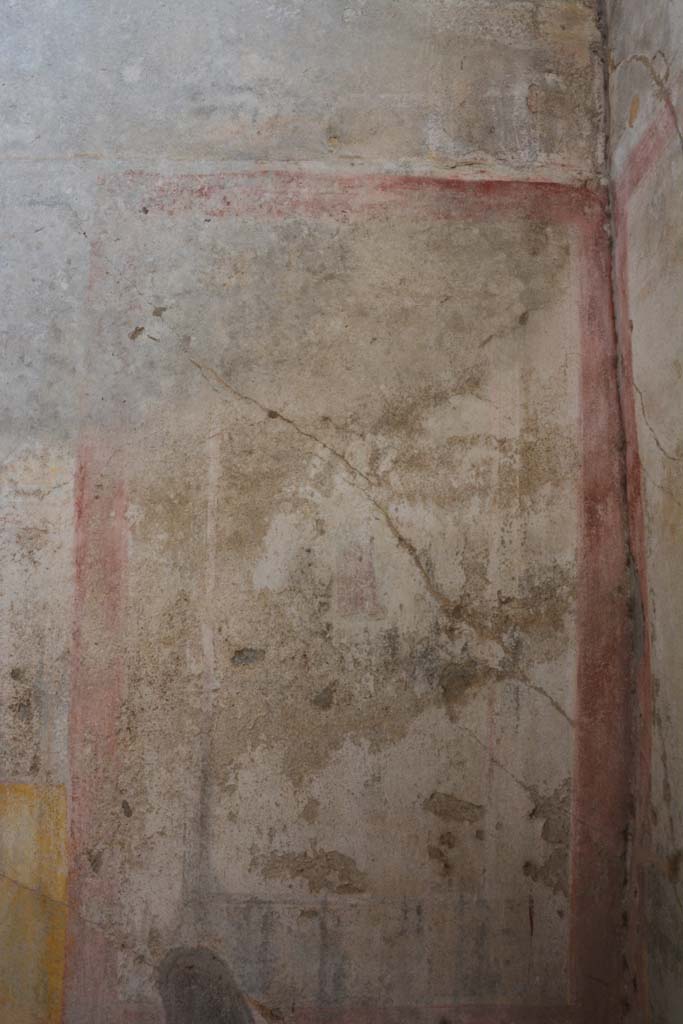 IX.5.11 Pompeii. March 2017. 
Room k, panel at west end of south wall with faded figure of Euterpe.
Foto Christian Beck, ERC Grant 681269 D�COR.
