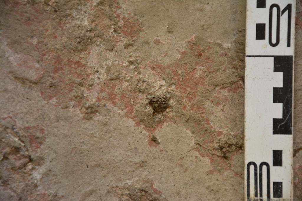 IX.5.11 Pompeii. May 2017. Room f, detail of flooring � a red plastered cocciopesto floor
Foto Christian Beck, ERC Grant 681269 D�COR.

