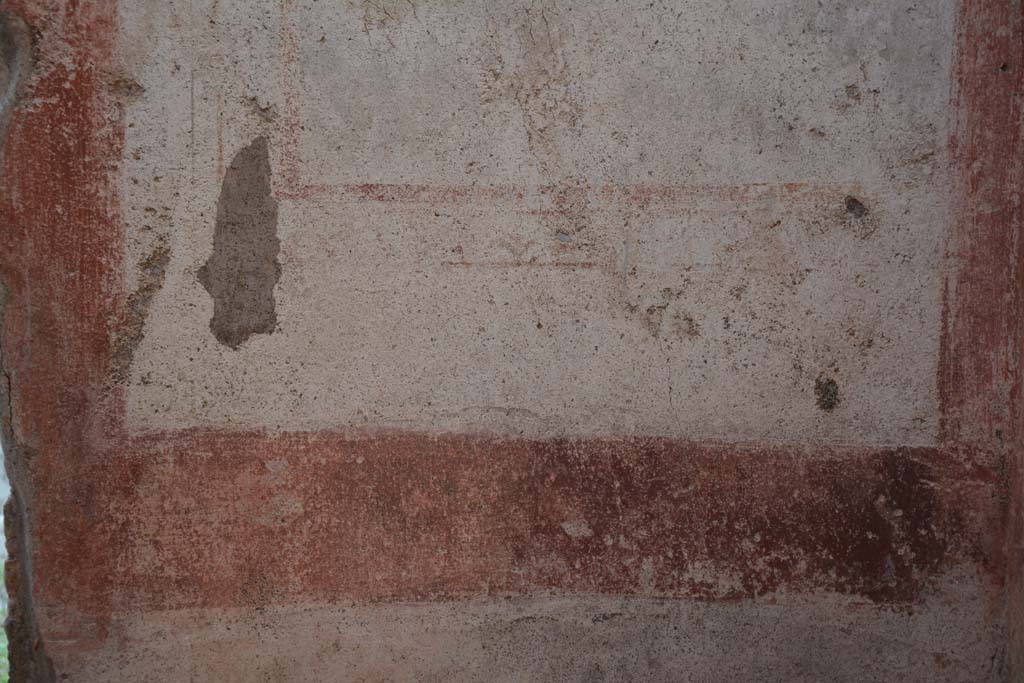 IX.5.11 Pompeii. May 2017. Room f, detail of �carpet border� and decoration on east wall in south-east corner.
Foto Christian Beck, ERC Grant 681269 D�COR.
