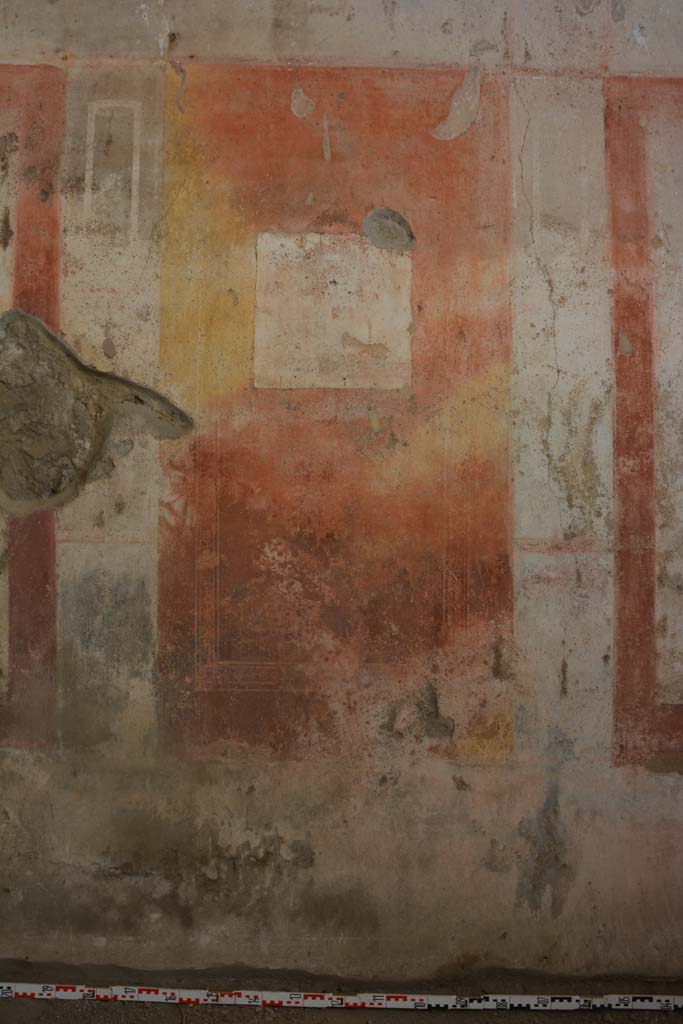 IX.5.11 Pompeii. May 2017. Room f, centre of north wall.
Foto Christian Beck, ERC Grant 681269 D�COR.
