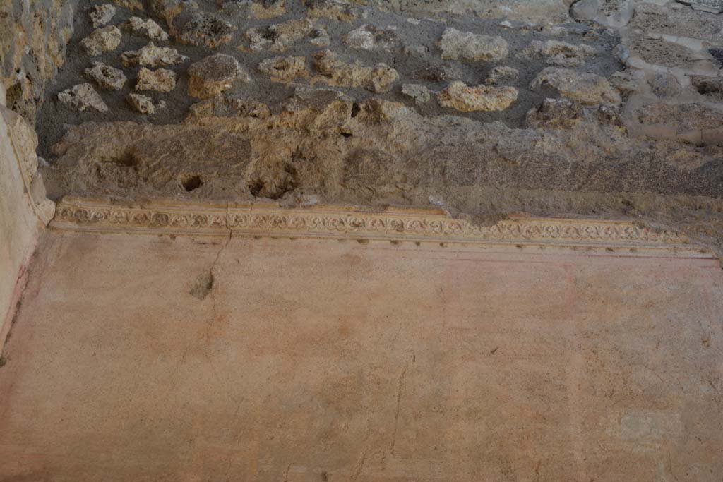 IX.5.11 Pompeii. May 2017. Room e, detail of stucco frieze from upper north wall. 
Foto Christian Beck, ERC Grant 681269 D�COR
