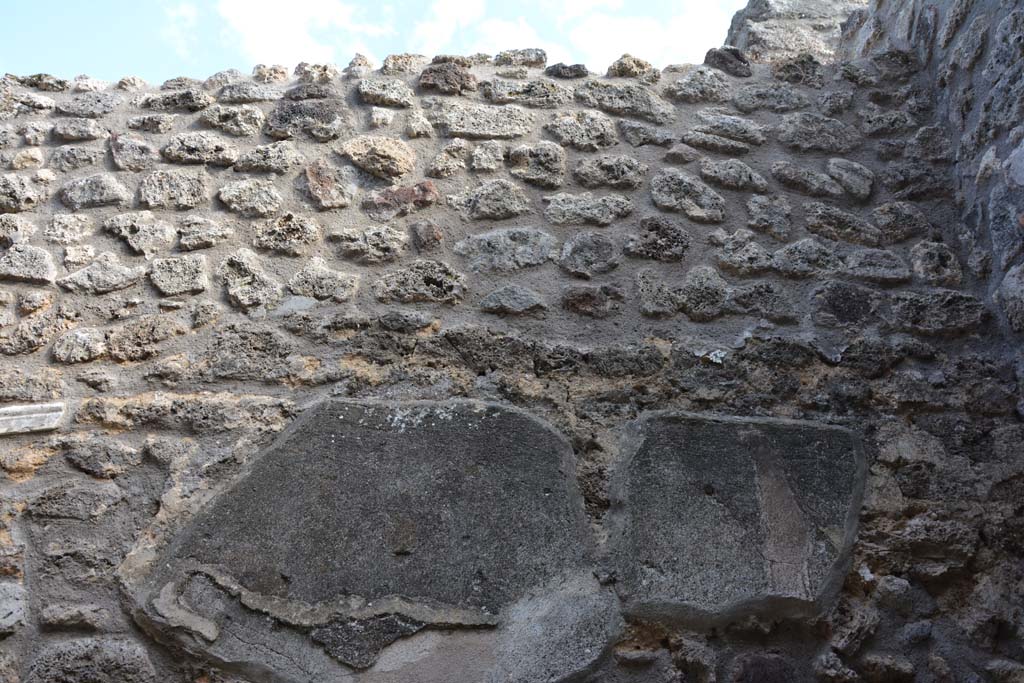 IX.5.11 Pompeii. May 2017. Room o, upper south wall in south-west corner.
Foto Christian Beck, ERC Grant 681269 D�COR.

