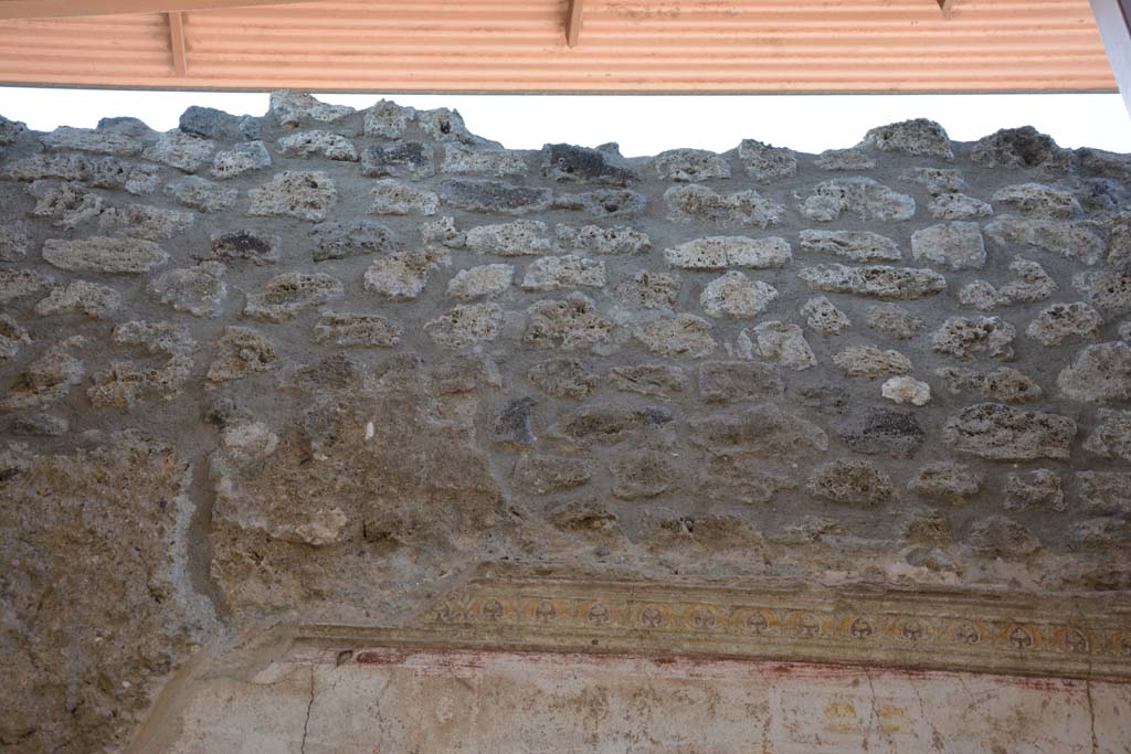 IX.5.11 Pompeii. May 2017. Room g, detail of stucco frieze from north wall.
Foto Christian Beck, ERC Grant 681269 D�COR.
