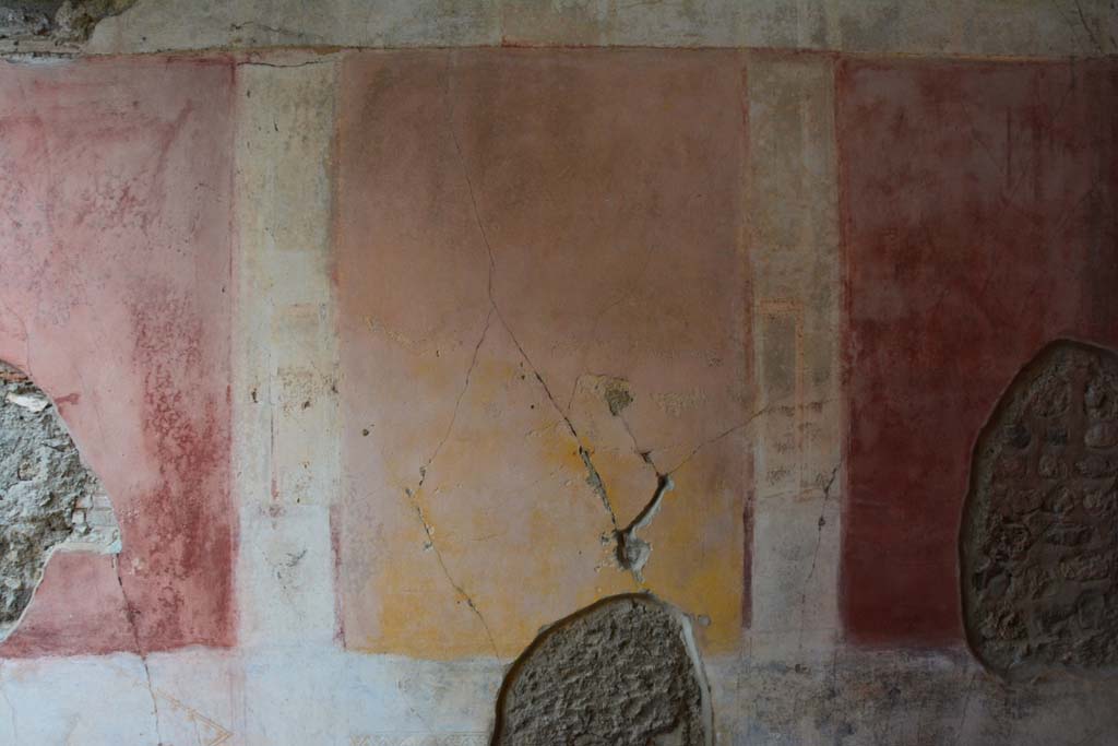 IX.5.11 Pompeii. March 2017. Room h, central yellow panel on north wall.
Foto Christian Beck, ERC Grant 681269 D�COR.

