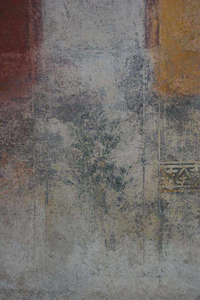 IX.5.11 Pompeii. March 2017. 
Room h, detail of painted plant in a compartment on black painted zoccolo in centre of lower south wall. 
Foto Christian Beck, ERC Grant 681269 D�COR.

