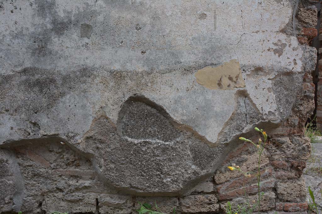 IX.5.11 Pompeii. May 2017. Room a, lower east wall at south end.
Foto Christian Beck, ERC Grant 681269 DÉCOR.

