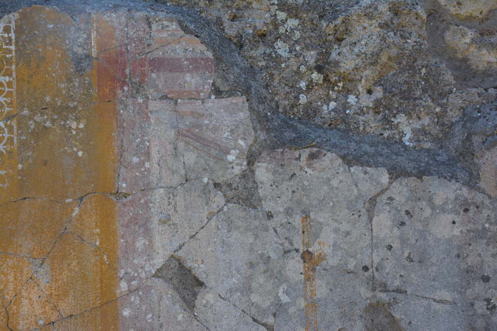 IX.5.14 Pompeii. May 2017. Peristyle �k�, detail from upper side of separating compartment.
Foto Christian Beck, ERC Grant 681269 D�COR.
