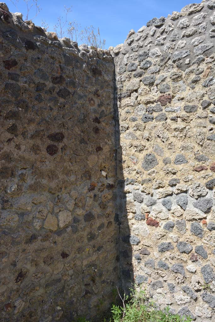 IX.5.14 Pompeii. May 2017. Room �m�, north-east corner.
Foto Christian Beck, ERC Grant 681269 D�COR.
