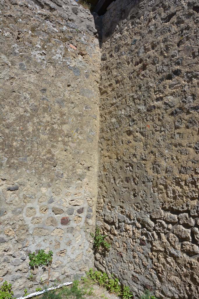 IX.5.14 Pompeii. May 2017. Room �n�, south-east corner.
Foto Christian Beck, ERC Grant 681269 D�COR.

