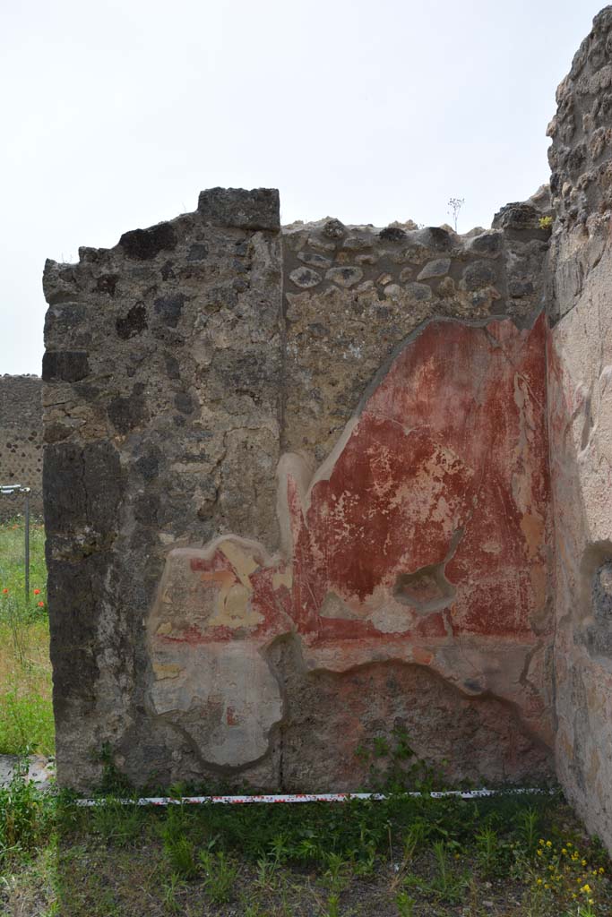 IX.5.14 Pompeii. May 2017.
Room “b”, looking towards west wall in north-west corner of atrium.
Foto Christian Beck, ERC Grant 681269 DÉCOR.
